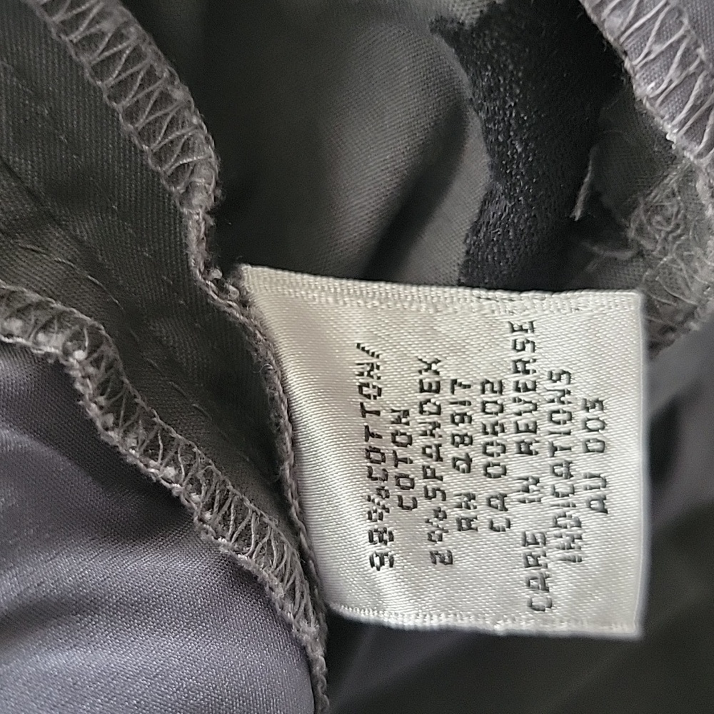 Women's Calvin Klein Dress Stretch Capris, Color Gray, Size 4 - Picture 10 of 10